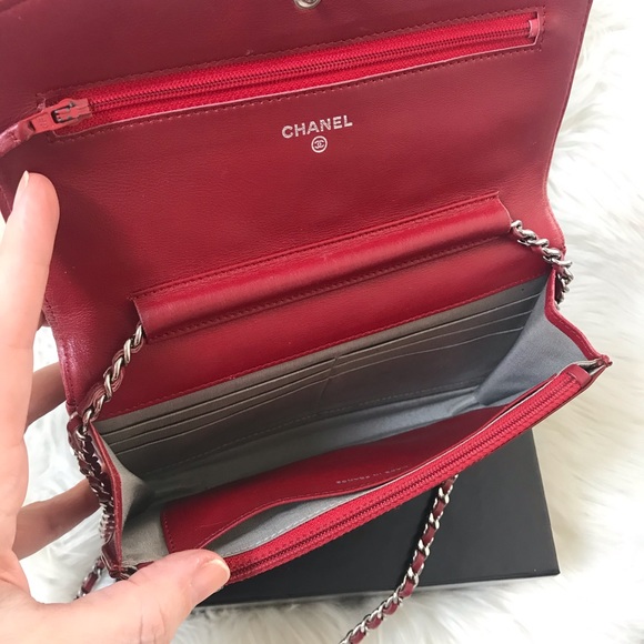 ❤️SOLD❤️ CHANEL Quilted Red Patent Leather WOC - Picture 5 of 16